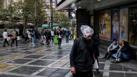 وزش باد شدید همراه با گرد و خاک در راه تهران