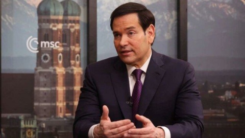 ترامپ مسیر دیپلماتیک با ایران را به گزینه نظامی ترجیح می‌دهد