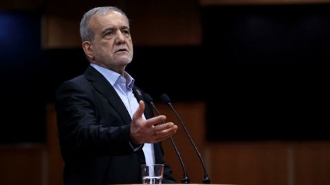 پزشکیان: مصمم به عملیاتی کردن پروژه های ارتباطی هستیم/منطقه نیاز به متولی ندارد