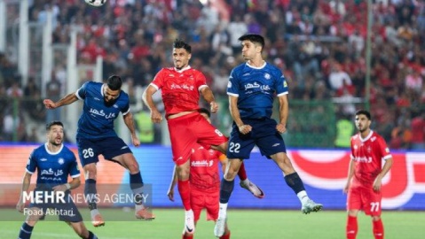 شکست پرسپولیس برابر گل گهر در نیمه اول