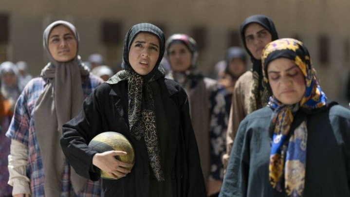 «دو نیمه ماه» بازنمایی تاریخ معاصر در قالب ملودرام عاشقانه-سیاسی