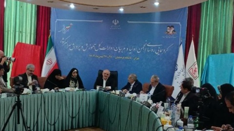 ارتقای مهارت‌های ارتباطی و تربیتی والدین ضامن ثبات و پایداری خانواده‌ است