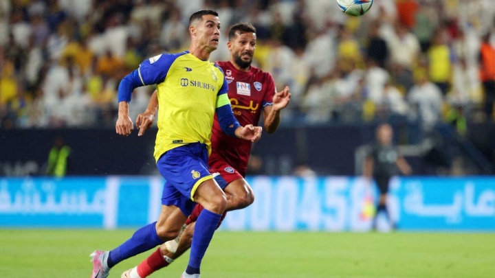 فوتبال باشگاهی تغییر مسیر دهد