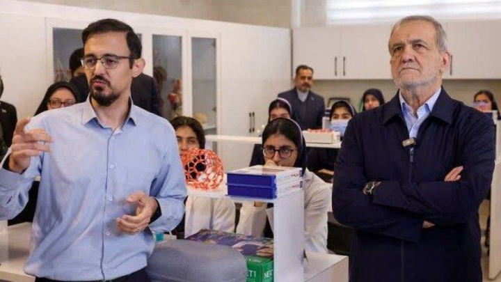 بازدید رئیس‌جمهور از مدرسه هوشمند فرزانگان شهریار/ تهران پیشتاز تحول آموزشی کشور