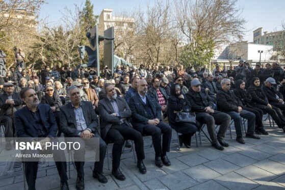 مراسم تشییع پیکر «عنایت بخشی