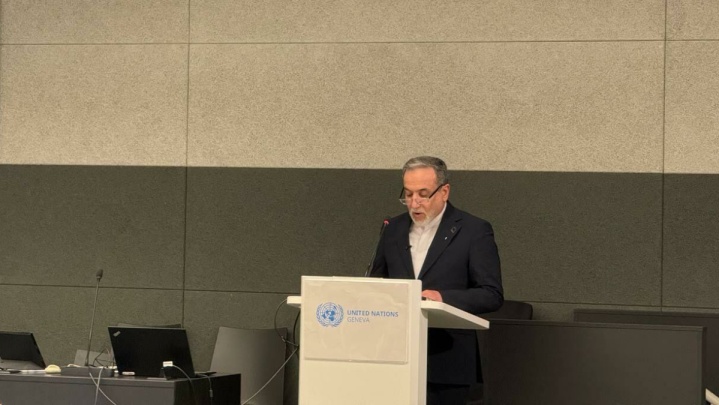 حق ایران برای استفاده صلح‌آمیز از انرژی هسته‌ای غیرقابل مذاکره است