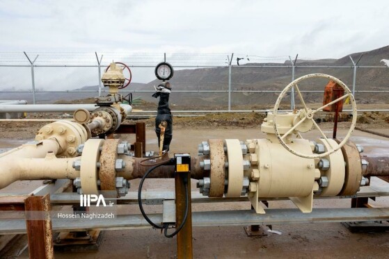 بازدید اصحاب رسانه از میدان گازی توس