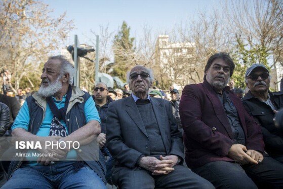 مراسم تشییع پیکر «عنایت بخشی