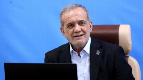 رییس جمهور سه طرح شاخص اقتصادی و زیربنایی را در لرستان افتتاح کرد