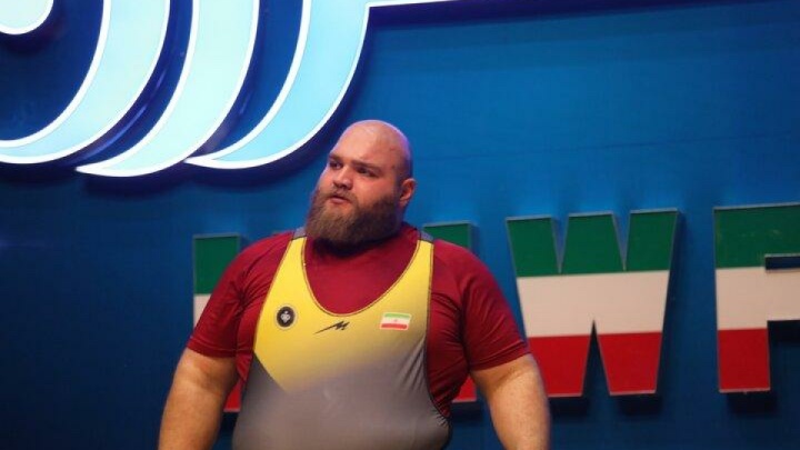 قهرمان فوق سنگین وزنه برداری ایران مشخص شد