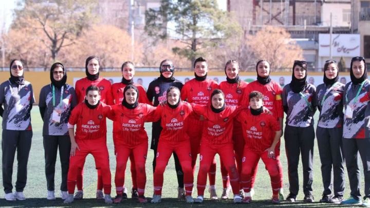 تیم فوتبال بانوان تراکتور به دسته یک صعود کرد