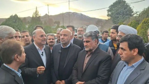 مشکلات کارخانه سیمان دورود نیازمند بررسی بیشتر است