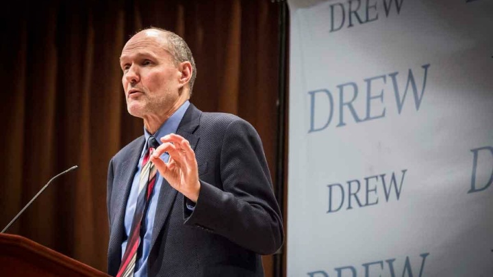 اروپا در زندان فراآتلانتیک