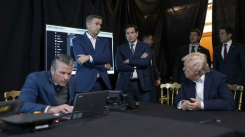 ترامپ هنوز تصمیمی درباره ایران نگرفته است