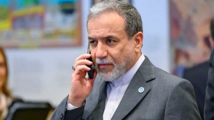 عراقچی: تجمع نظامی اطراف کشورمان غیرضروری و بی‌فایده است