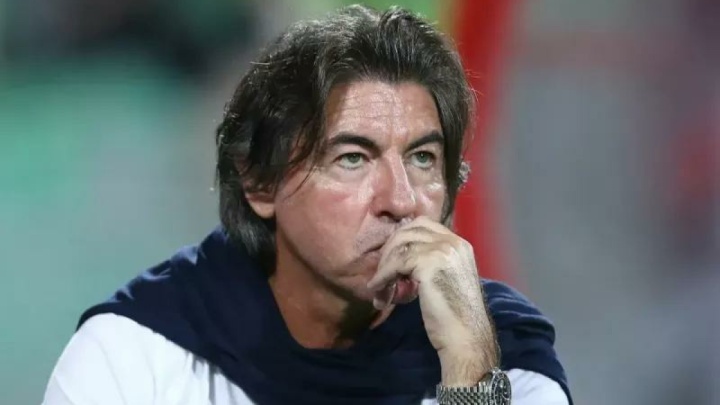 ساپینتو: همچنان سرمربی استقلال هستم