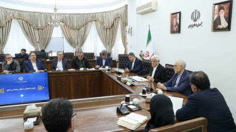 معاون اول رئیس جمهور:  سیاست خارجی باید در خدمت اقتصاد و تقویت سرمایه اجتماعی قرار گیرد