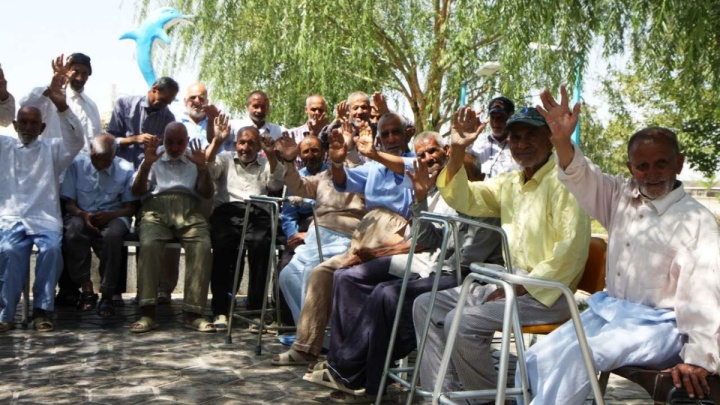 شهر دوستدار سالمند دوستدار انسان است