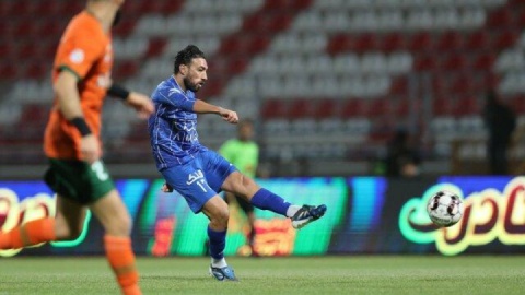 برتری استقلال برابر مس رفسنجان در نیمه نخست