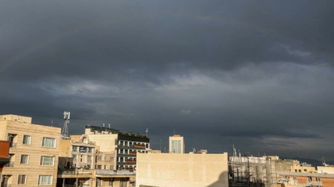 هشدار زرد رنگ هواشناسی برای تهران؛ وزش باد شدید همراه با بارش پراکنده باران