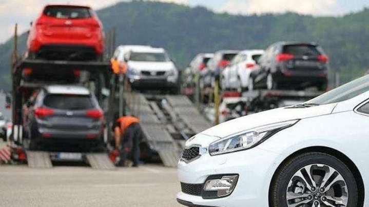 واردات خودروی کارکرده متقاضی ندارد