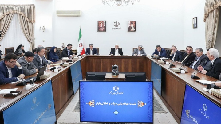 عارف: امروز بیش از هر زمان به رفاقت ملی نیاز داریم