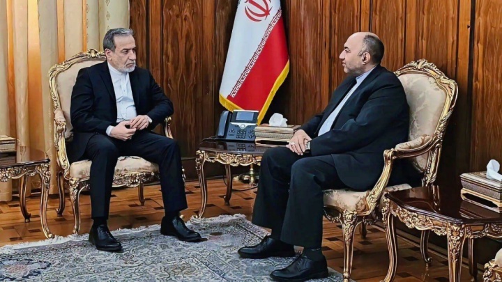 گزارش سفیر ایران در امارات به عراقچی/ تاکید بر حفظ و ارتقای روابط با همسایگان