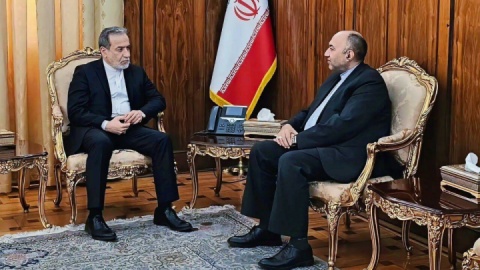 گزارش سفیر ایران در امارات به عراقچی/ تاکید بر حفظ و ارتقای روابط با همسایگان