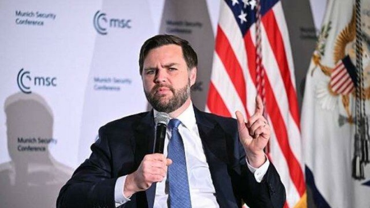 ونس مدعی تلاش ایران برای بازسازی توانایی تولید سلاح هسته‌ای شد