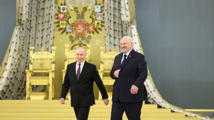 مقابل تحریم‌ها مقاومت می‌کنیم/ انتقاد لوکاشنکو از فشارها به ایران