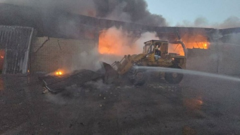 آتش سوزی کارخانه تولید کفش در جنوب تهران