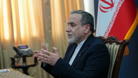 عراقچی: رهبر و رئیس‌جمهور در سلامت هستند/ تنها یک یا دو نفر از فرماندهان شهید شده‌اند