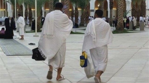 لغو سفر عمره و عتبات هوایی/ بازگشت زائران ایرانی درحال برنامه‌ریزی است