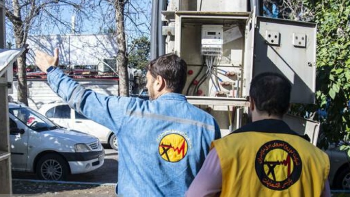 ارائه خدمات پایدار آب و برق ادامه دارد