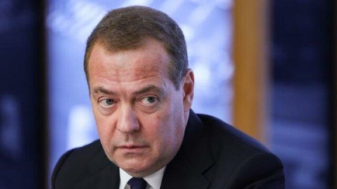 مدودف حملات علیه ایران را محکوم کرد