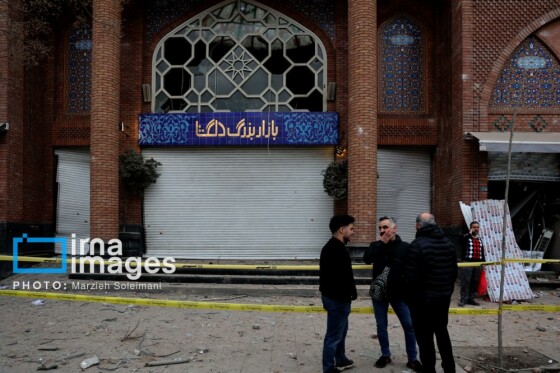 آثار حمله شب گذشته به منطقه ۱۵ خرداد