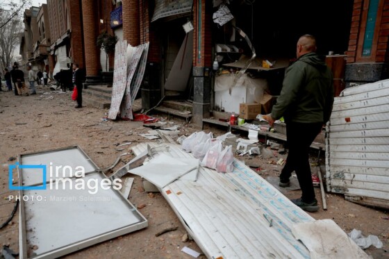 آثار حمله شب گذشته به منطقه ۱۵ خرداد