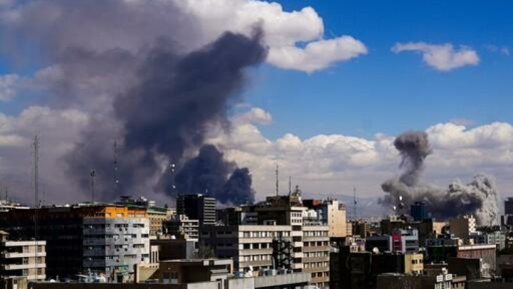 تخلیه شهر ایلام و مهران شایعه است/هم‌اکنون؛ صدای انفجار در مناطقی از تهران/ سپاه پاسداران: موج پانزدهم عملیات وعده صادق ۴ اجرا شد