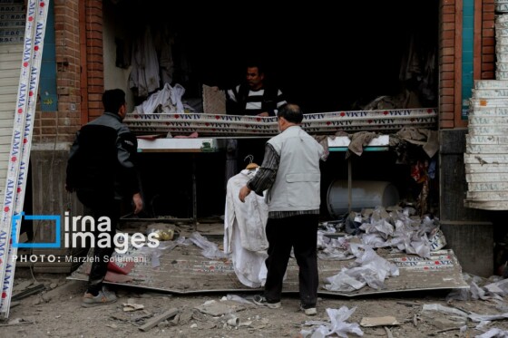 آثار حمله شب گذشته به منطقه ۱۵ خرداد
