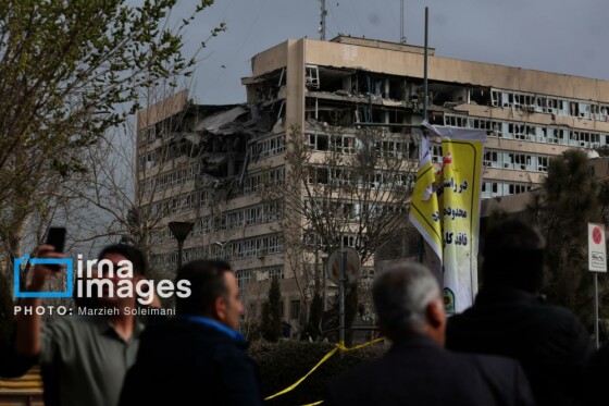 آثار حمله شب گذشته به منطقه ۱۵ خرداد