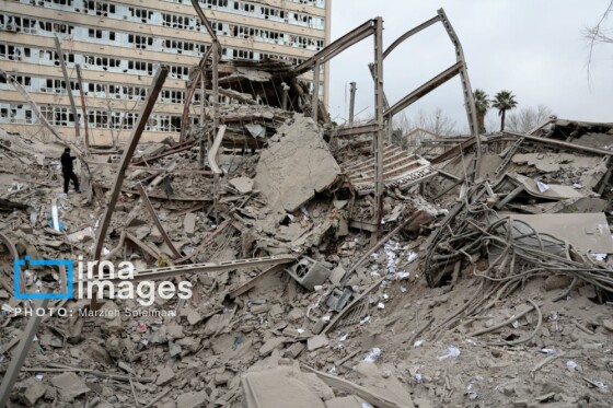 آثار حمله شب گذشته به منطقه ۱۵ خرداد