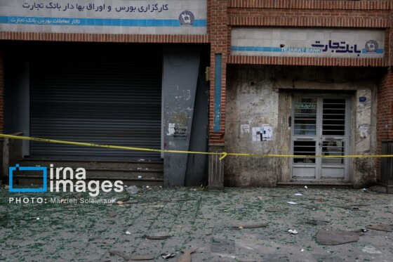 آثار حمله شب گذشته به منطقه ۱۵ خرداد