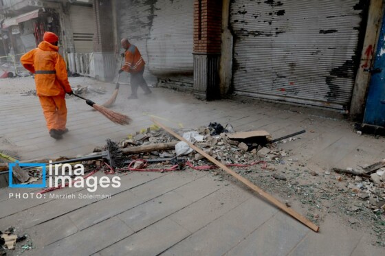 آثار حمله شب گذشته به منطقه ۱۵ خرداد