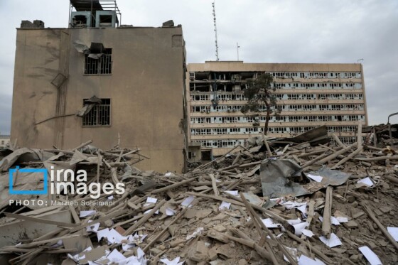 آثار حمله شب گذشته به منطقه ۱۵ خرداد