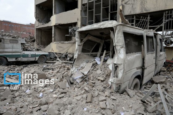 آثار حمله شب گذشته به منطقه ۱۵ خرداد