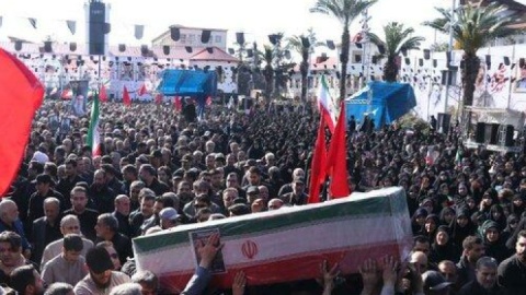 تشییع پیکر فرماندهان شهید؛ امروز از میدان انقلاب تا معراج شهدا