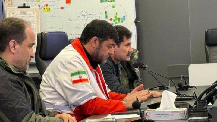 بازدید معاون رئیس‌جمهور از مراکز امدادی هلال احمر؛ ایران به شما افتخار می‌کند