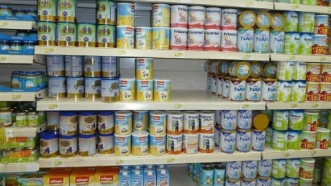 تامین کامل دارو و شیرخشک در کشور