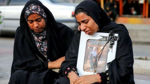 فرزندانم با زبان روزه شهیـد شدند