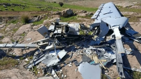 پهپاد هرمس دشمن در آسمان بندرعباس منهدم شد